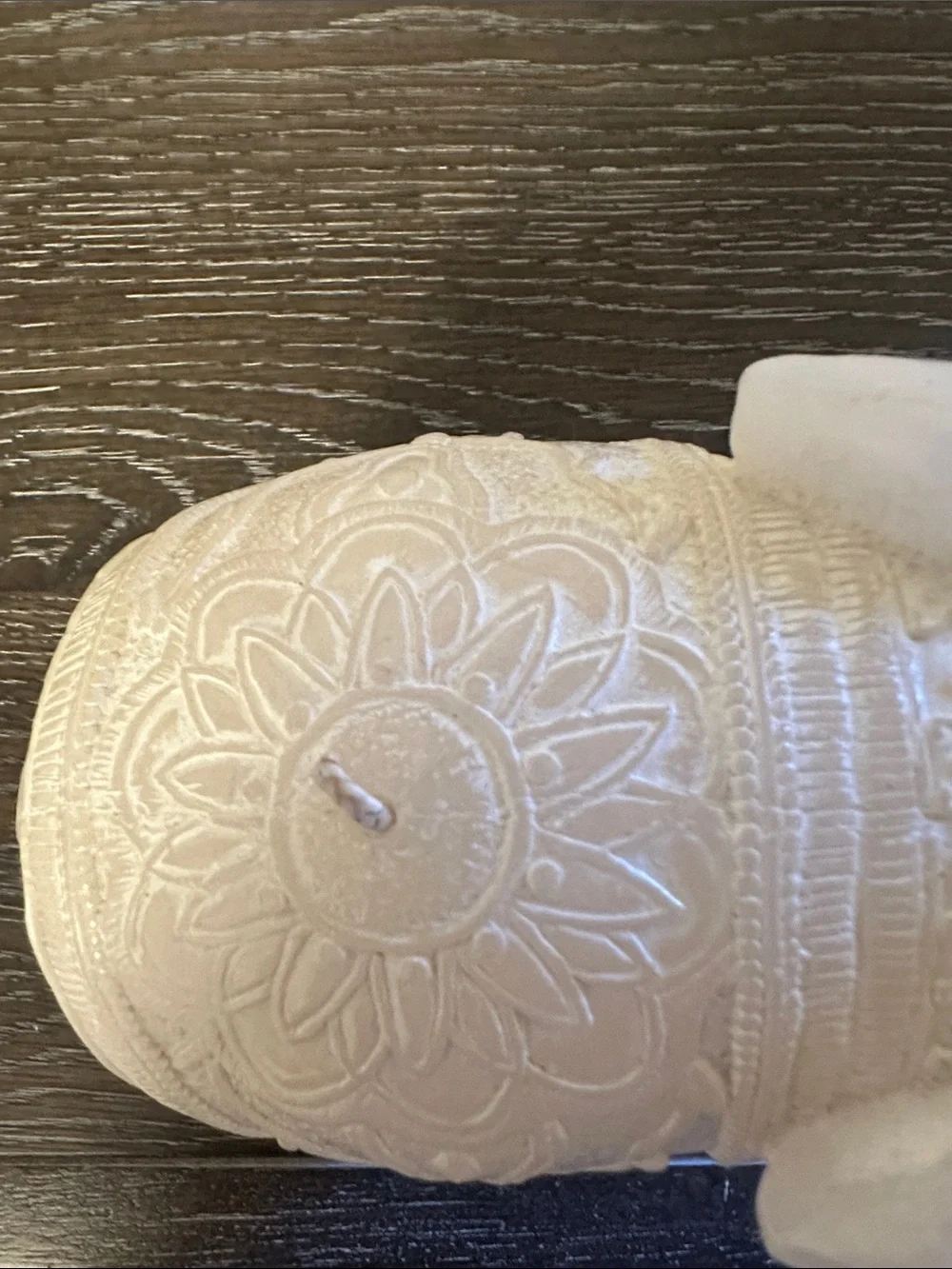 Z Gallerie White Carved Elephant Bath & Body Candle